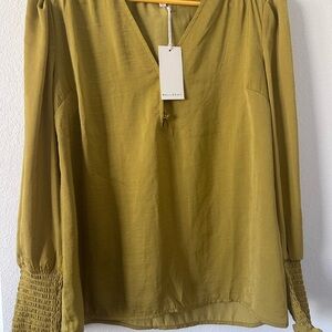 Melloday Women's Olive Blouse size Small NWT